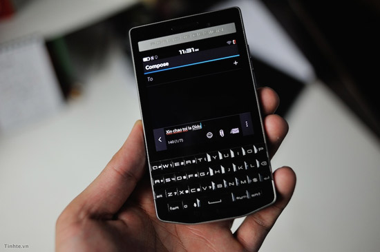Blackberry-Porsche-Design-P'9983-mat song