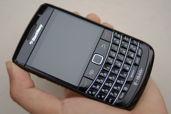 BlackBerry-9780-thiet-ke