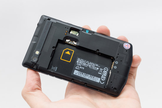 BlackBerry-Porsche-Design-P'9983-graphite-pin