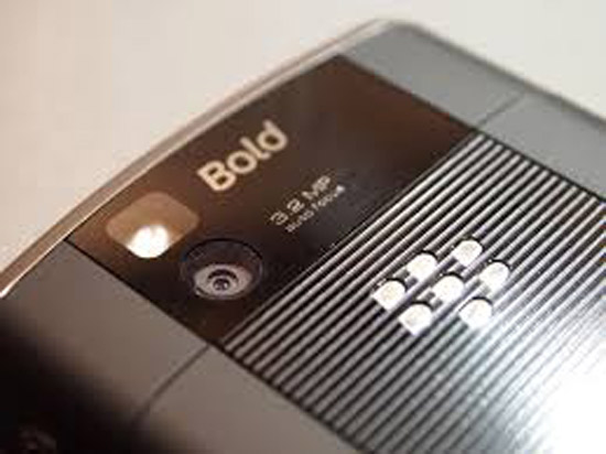 Blackberry-9650-camera