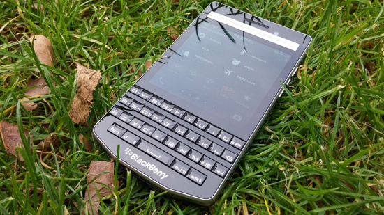 thay-ic-nguon-blackberry-porsche-design-p'9983
