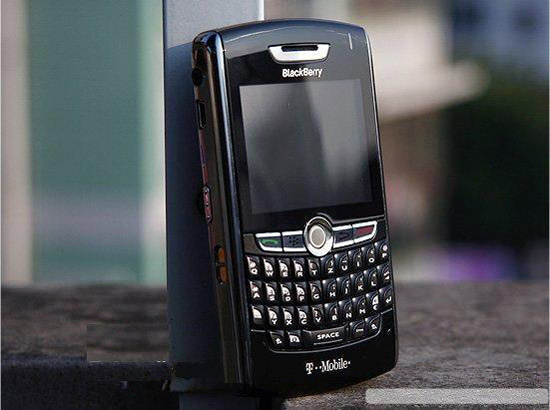 Blackberry-8800-thiet-ke