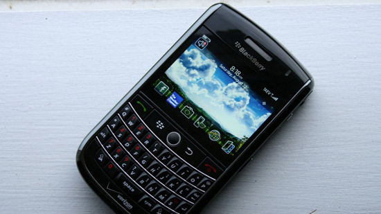 Blackberry-9630-(Tour)-man-hinh