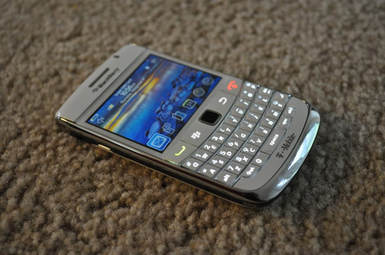 blackberry-9700-trang-hieu-nang