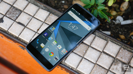 blackberry-dtek50-cu-thiet-ke