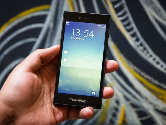 blackberry-leap-nobox-man-hinh