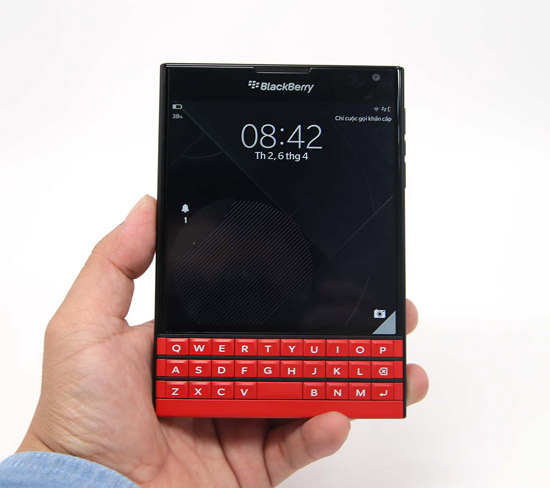 blackberry-passport-do-cu-gia-tot