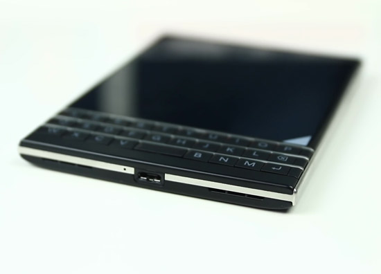 blackberry-passport-xach-tay-phap-thiet-ke-1
