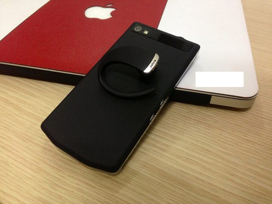 blackberry-porsche-design-p9982-cu-nap-lung