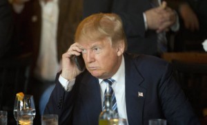 Donald Trump có phải là Fan hâm mộ tiếp theo của BlackBerry ?