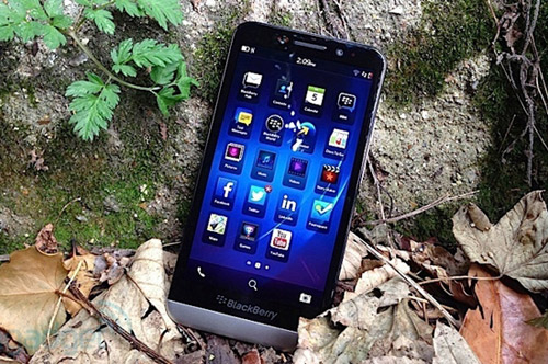 blackberry-z30-dung-he-dieu-hanh