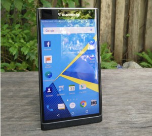 Thử nghiệm FaceBook với tính năng tiết kiệm dữ liệu trên BlackBery Android