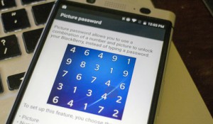 Hướng dẫn cài mật khẩu hình ảnh trên BlackBerry KEYone