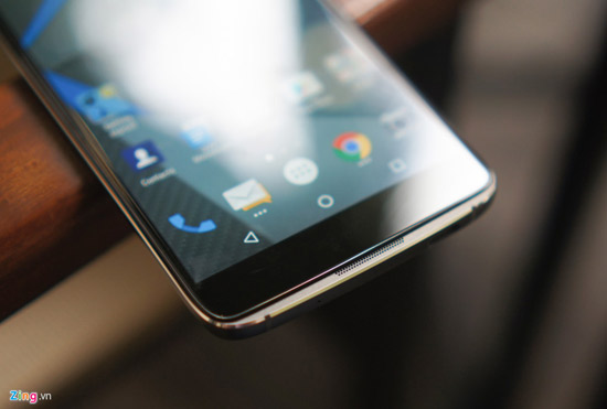 man-hinh-blackberry-dtek60-2