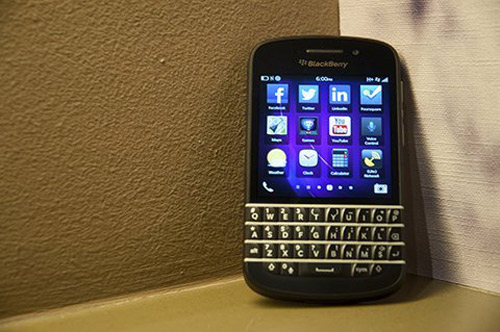 review-blackberry-q10-black-3
