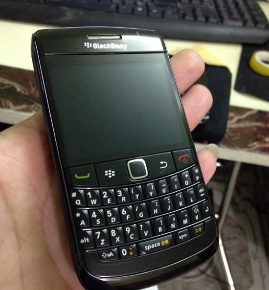 blackberry-9780-cu-3