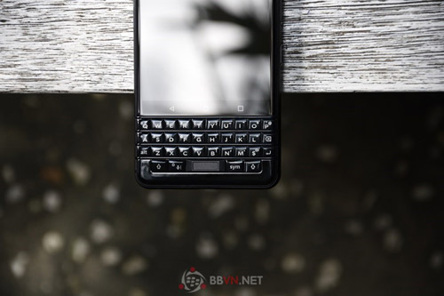 blackberry-keyone-limited-3
