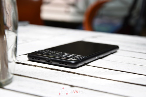 blackberry-keyone-limited-5