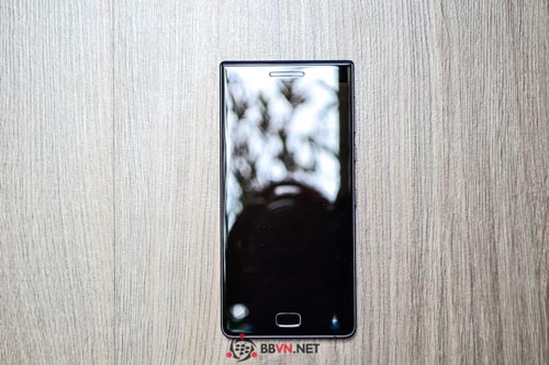 blackberry-motione-thiet-ke