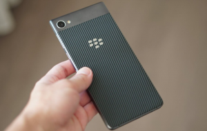 Cấu hình BlackBerry Motion được chính thức thông báo cho bản thương mại