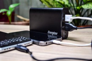 KEYone Black sẽ hỗ trợ chuẩn sạc nhanh Power Delivery 2.0