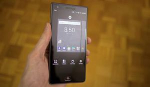 Hướng dẫn cách cài hình nền cho BlackBerry Motion