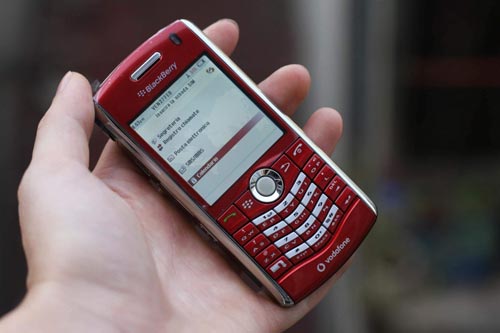 blackberry-8110-moi-2