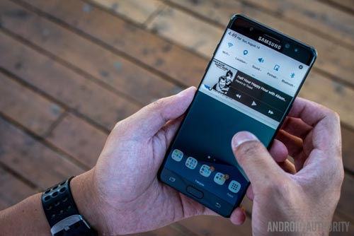 blackberry-motion-&-note-fe-3