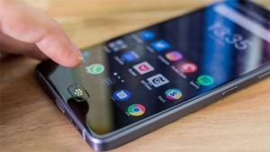 Một số điểm nhấn về BlackBerry Motion so với Galaxy Note FE