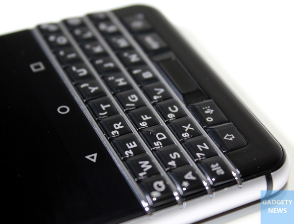 danh-gia-blackberry-keyone-1