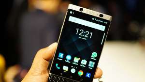 Đánh giá BlackBerry KeyOne | Một Android đầy nỗi nhớ