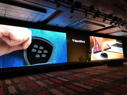 blackberry-evole-va-evolve-x-2