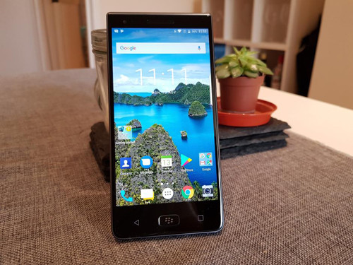 mua-blackberry-motion-cu-1.