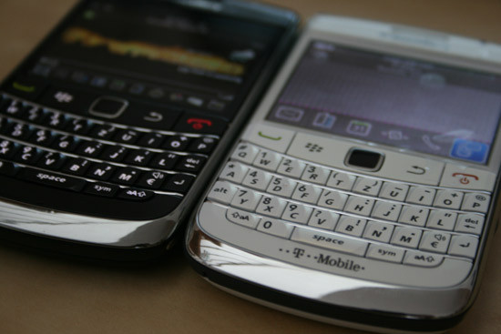 man-hinh-blackberry-9700-1.