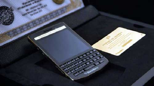 blackberry-porsche-design-p9983-cu-2.