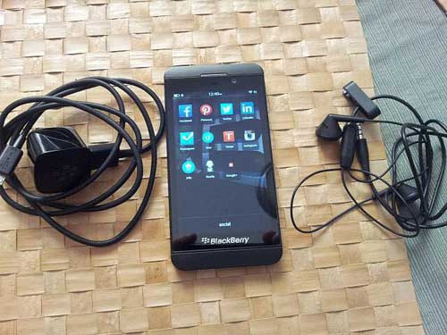 tai-nghe-bb-z10-1