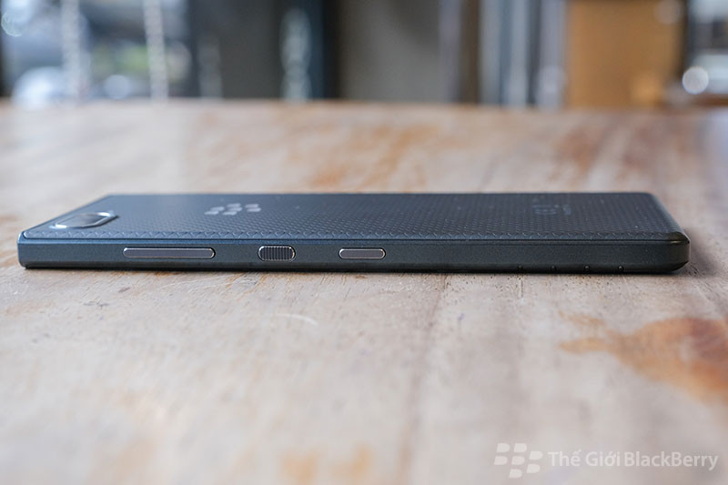 Viền của blackberry key2