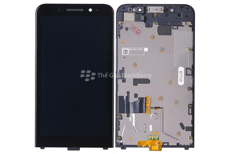 Giá màn hình blackberry z30