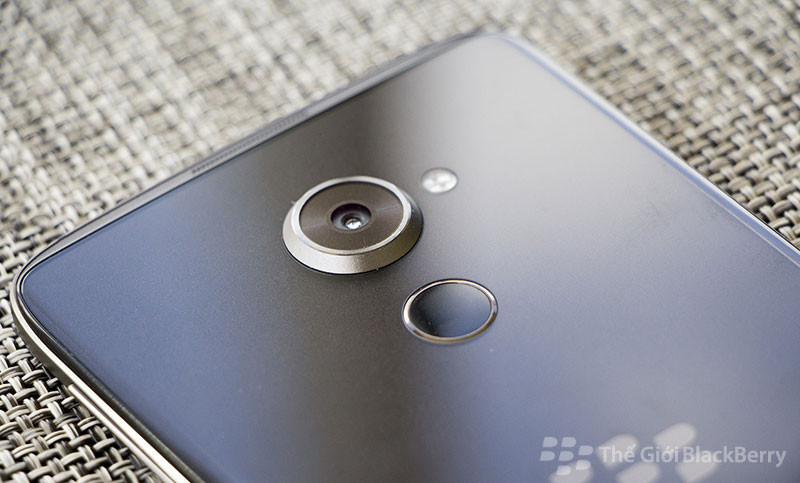 Camera của điện thoại dtek 60