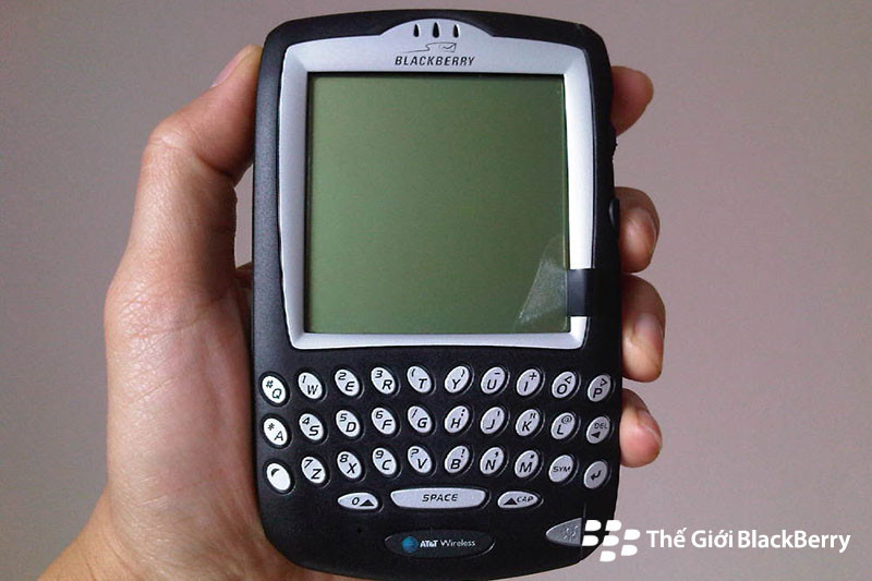 Hình ảnh chiếc điện thoại blackberry 6710